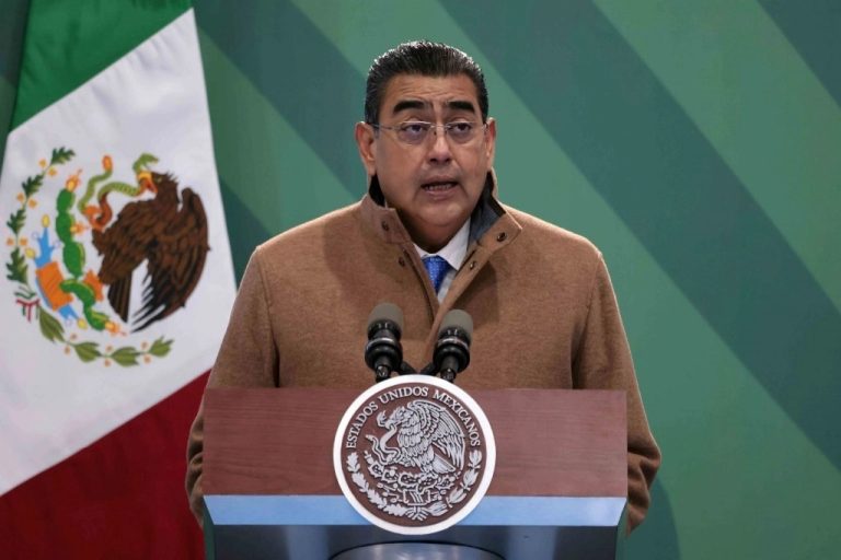 proximo-titular-del-inm-sera-el-actual-gobernador-de-puebla-sergio-salomon-sheinbaum-8703html-sergiosalomonjpg-5147html-b73dcb0e-0ddb-4a42-96cc-be09a86c7544