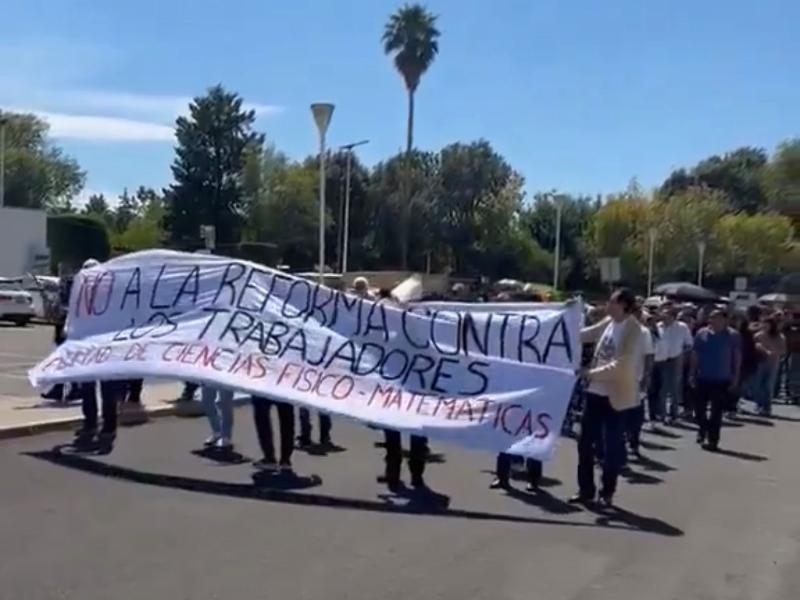 tensión-en-la-buap-por-encapuchados-y-protestas-contra-reforma-de-pensiones-782530