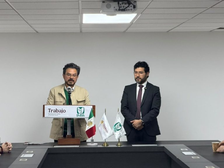 zoe-robledo-anuncia-aumento-salarial-de-8-a-los-trabajadores-del-imss-supera-en-12-puntos-la-oferta-rechazada_98605893-4f6c-454c-a093-582ed8a183f1_mediarawimage=true
